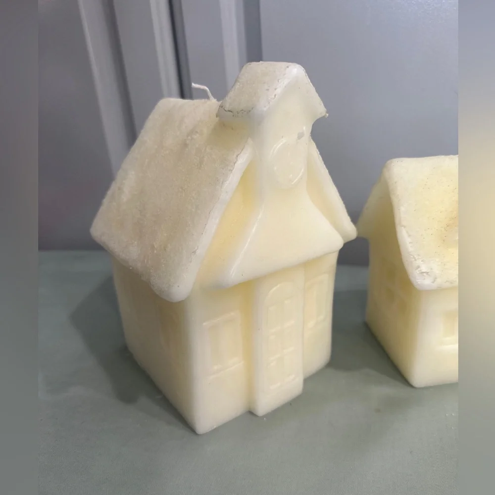 Cottage House Candles set of 3 Never used - Picture 5 of 10